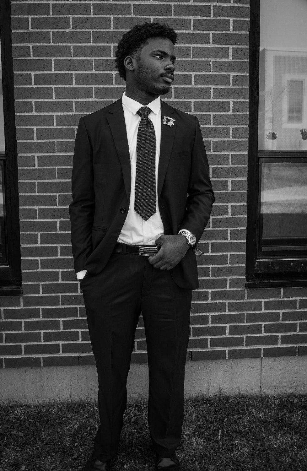 carousel-hero-element image-4