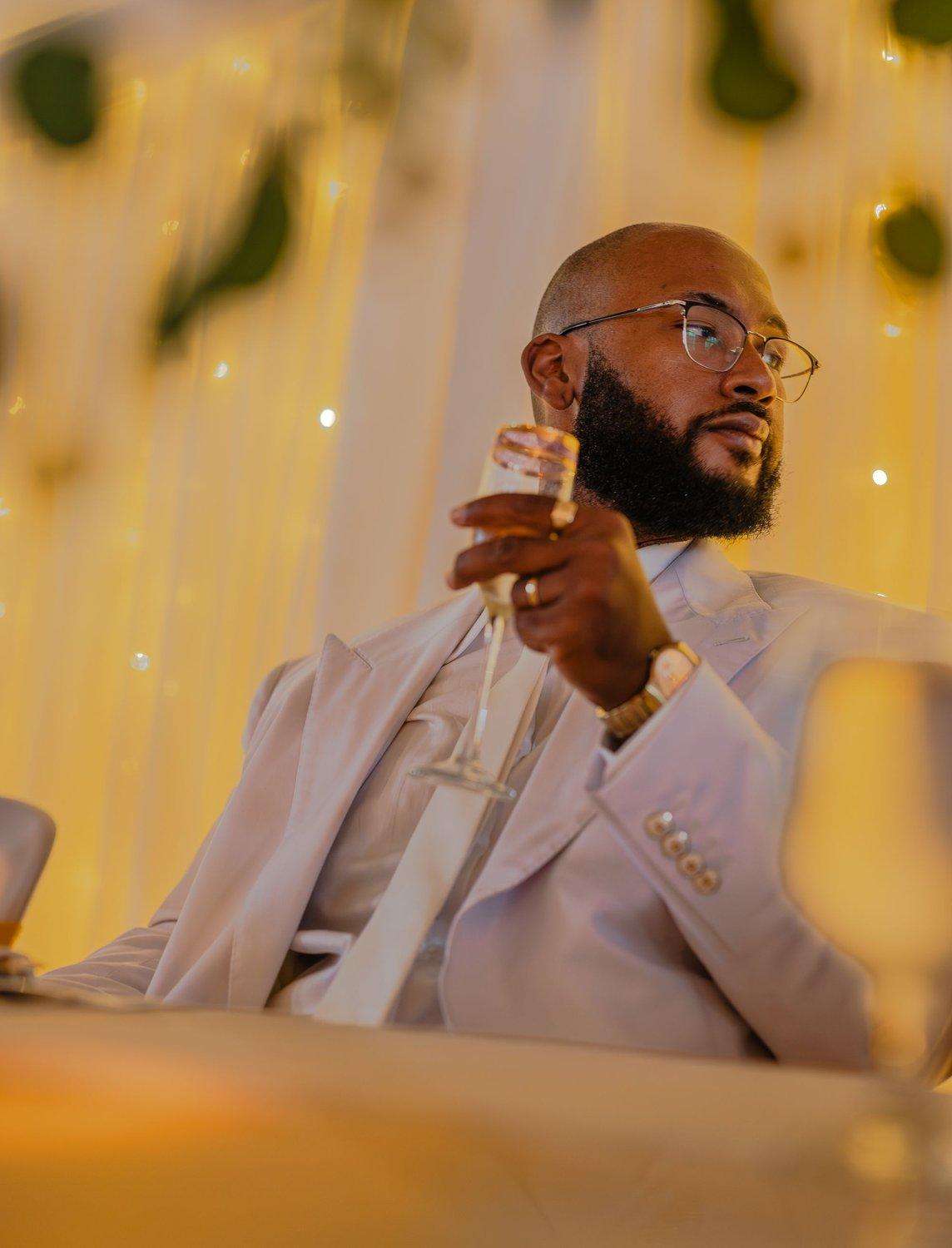 carousel-hero-element image-8